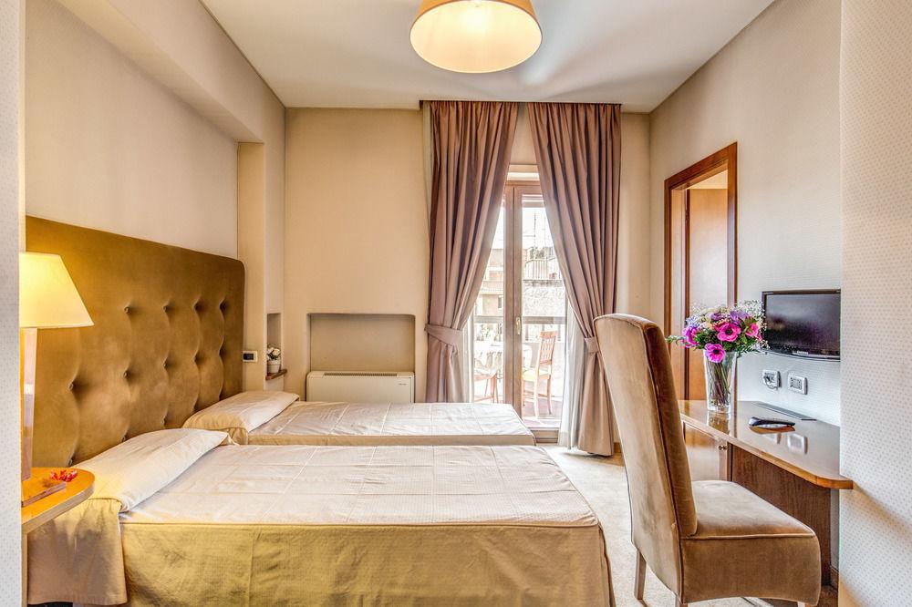 Beyou Hotel Ponte Milvio โรม ภายนอก รูปภาพ