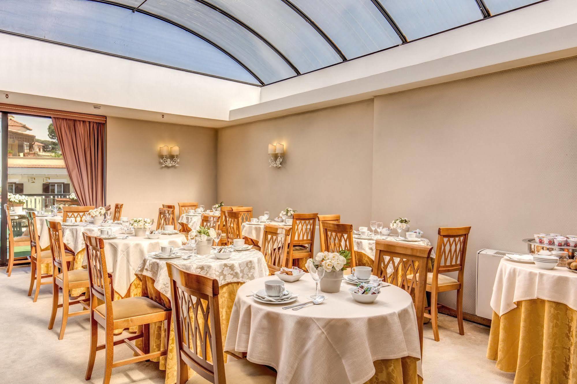 Beyou Hotel Ponte Milvio โรม ภายนอก รูปภาพ